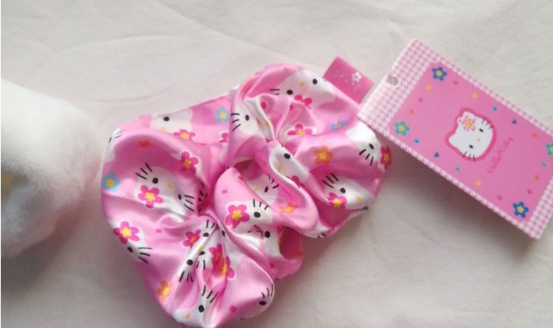 Hello Kitty Collaboration, Scrunchie Heisei Retro, Thank You Mart Kao Hana - TokuDeals