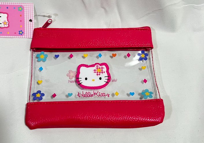 Hello Kitty Retro Transparent Flat Pouch (Red) - TokuDeals